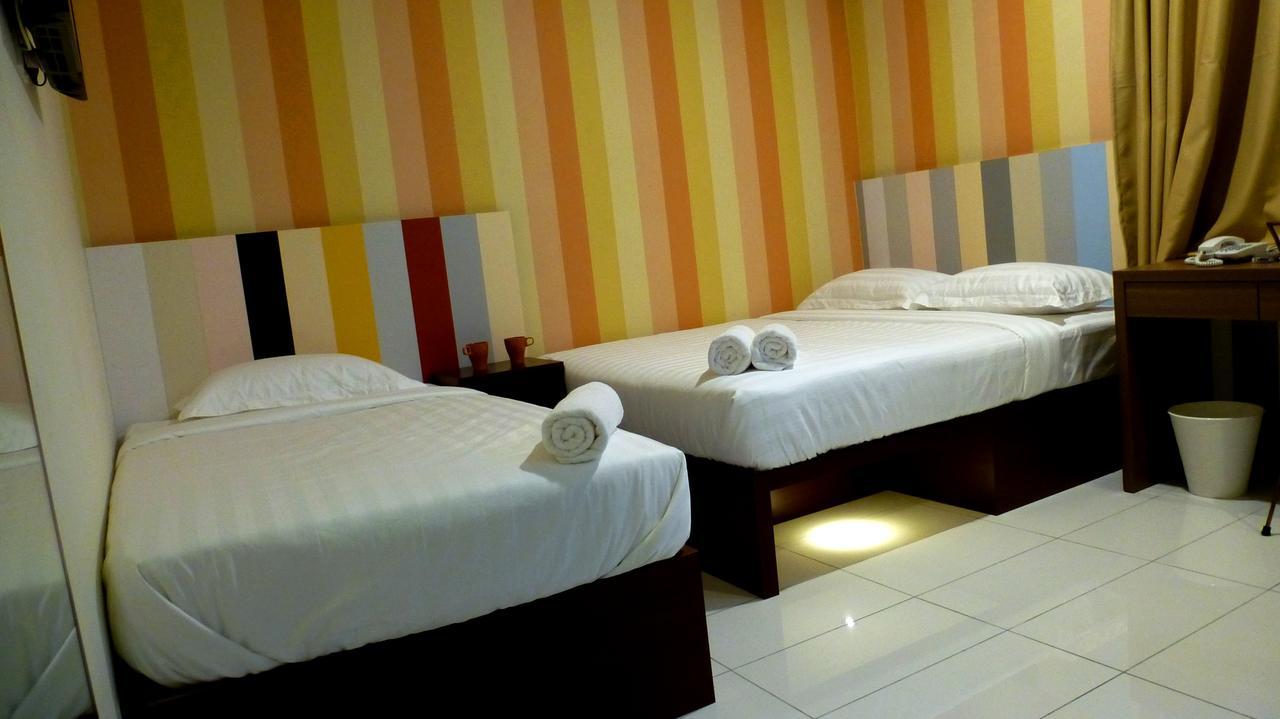 Hotel Uptown Subang Airport Shah Alam Exterior foto
