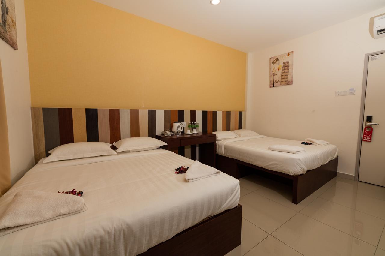 Hotel Uptown Subang Airport Shah Alam Exterior foto