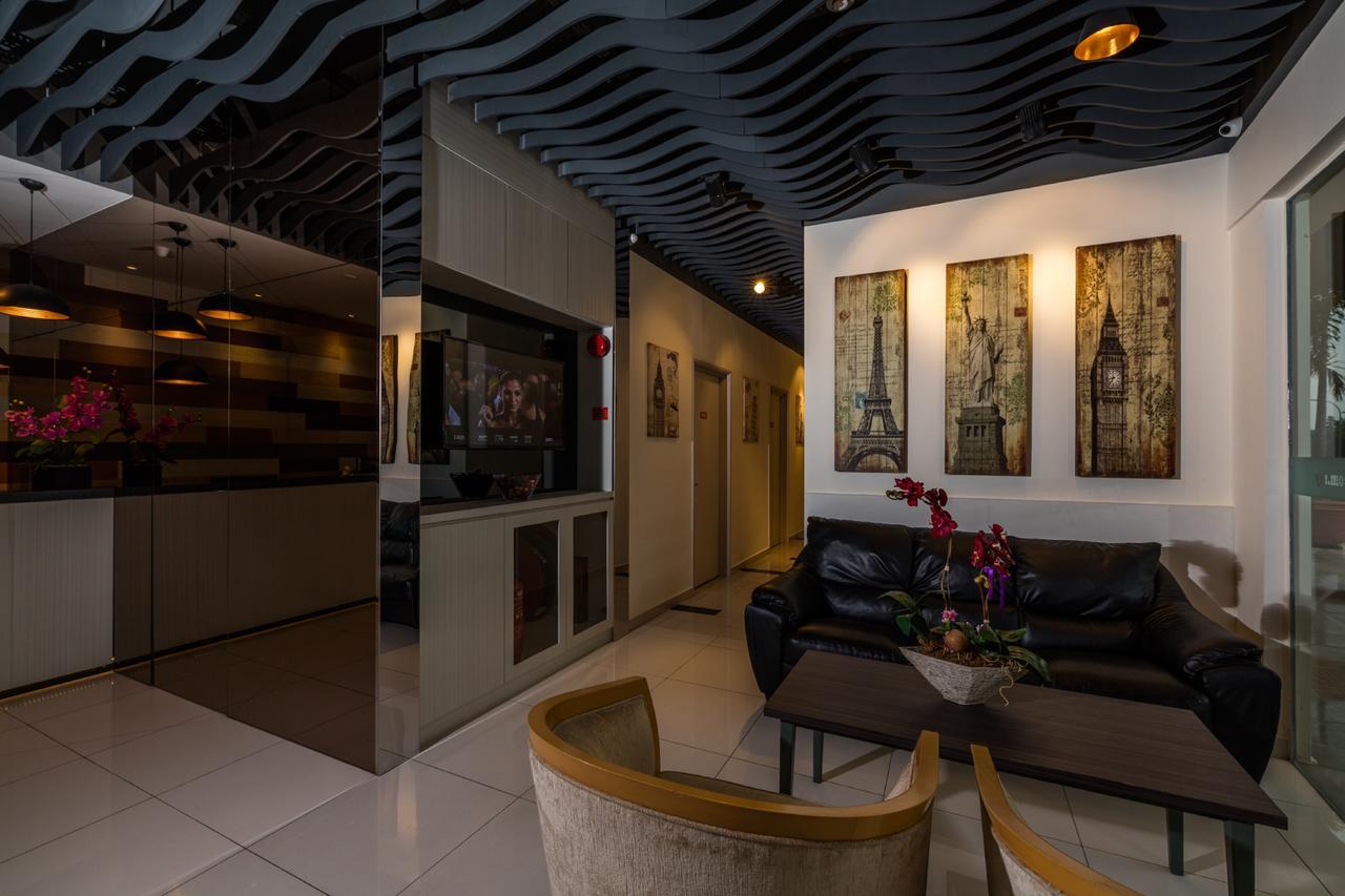 Hotel Uptown Subang Airport Shah Alam Exterior foto